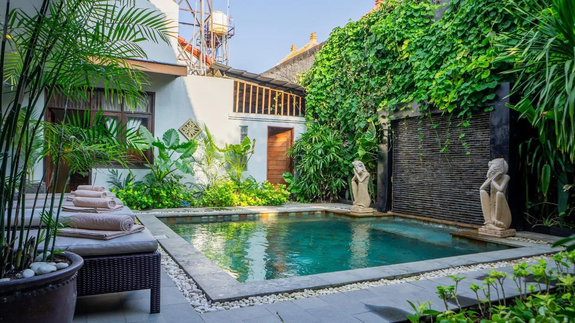 Atres Griya Villa 5 Private Bedroom Kuta Kuta  Kuta (Bali)