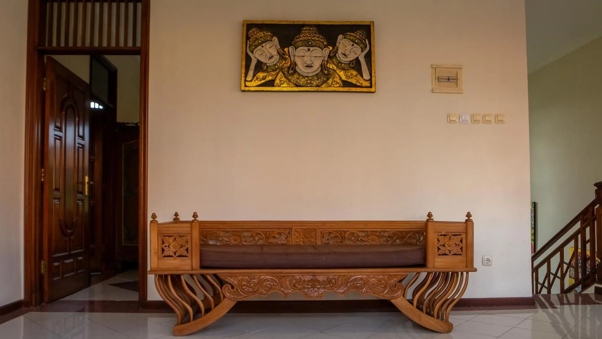 Atres Griya Villa 5 Private Bedroom Kuta Kuta