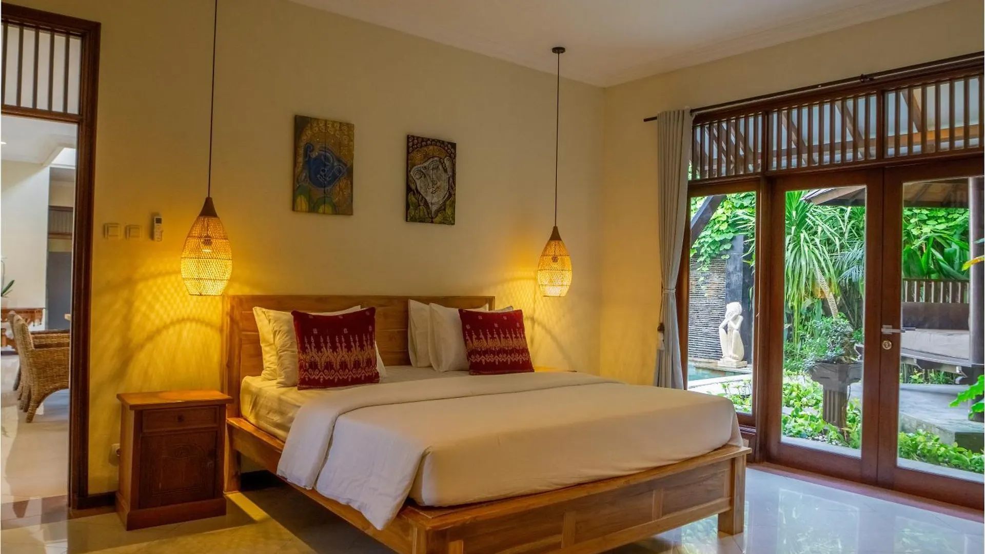 Atres Griya Villa 5 Private Bedroom Kuta Kuta  Kuta (Bali)