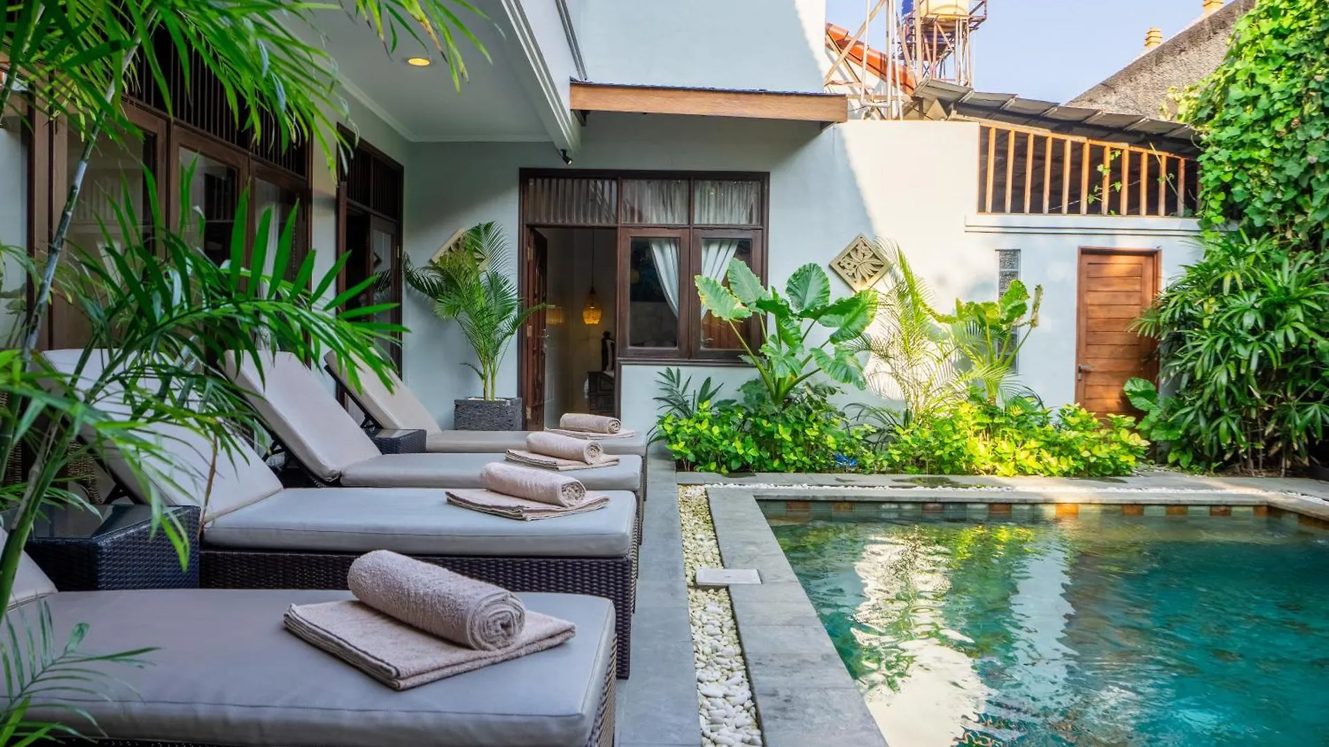 Atres Griya Villa 5 Private Bedroom Kuta Kuta